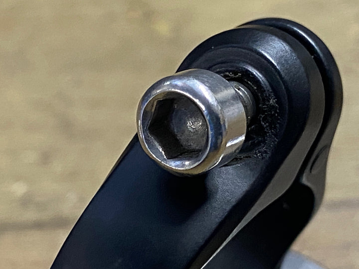 KS336 シマノ SHIMANO 105 FD-R7000 バンド Φ31.8 フロントディレイラー 2s