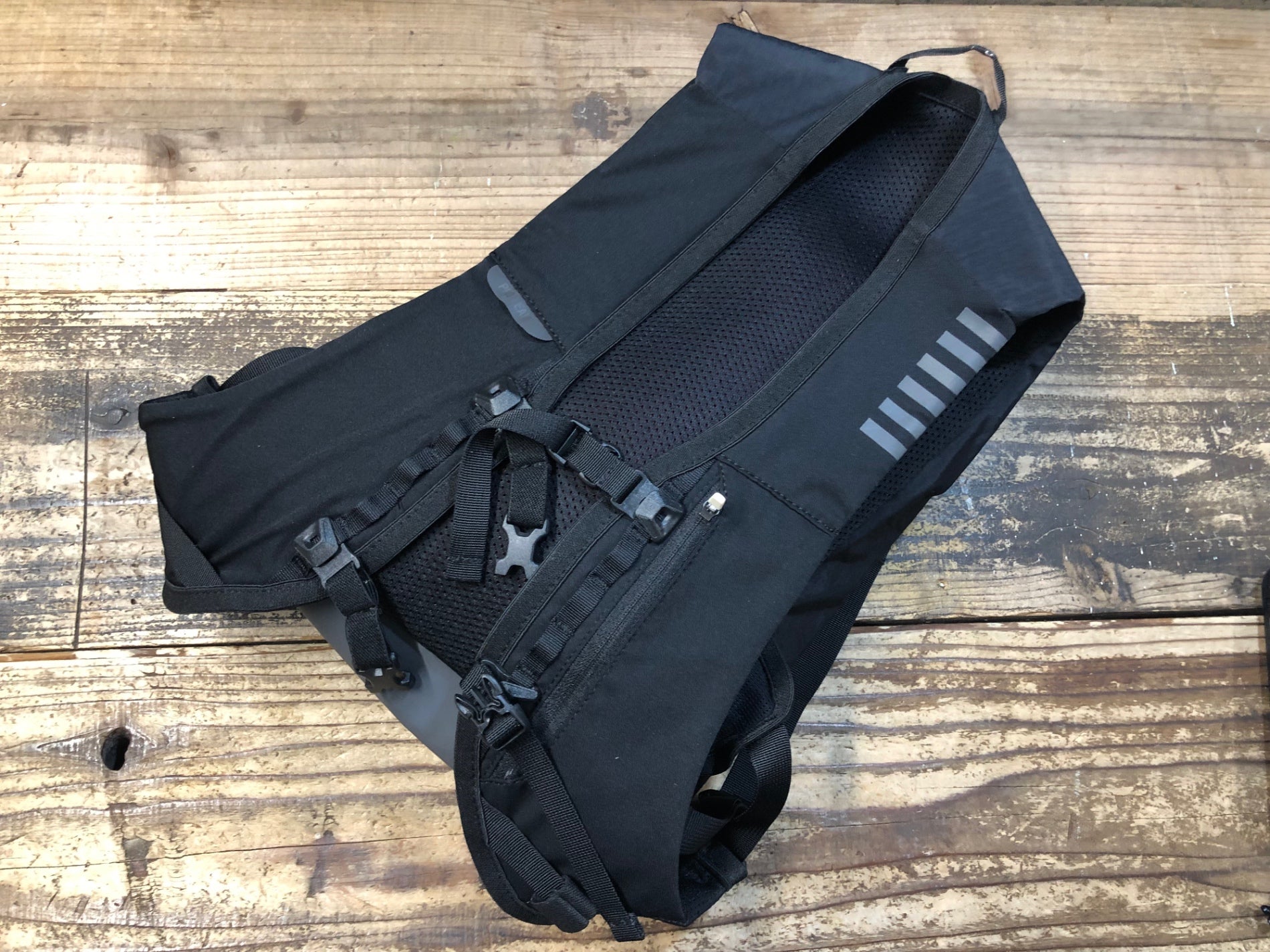 JZ113 ラファ Rapha PRO TEAM LIGHTWEIGHT BACKPACK リュック バック