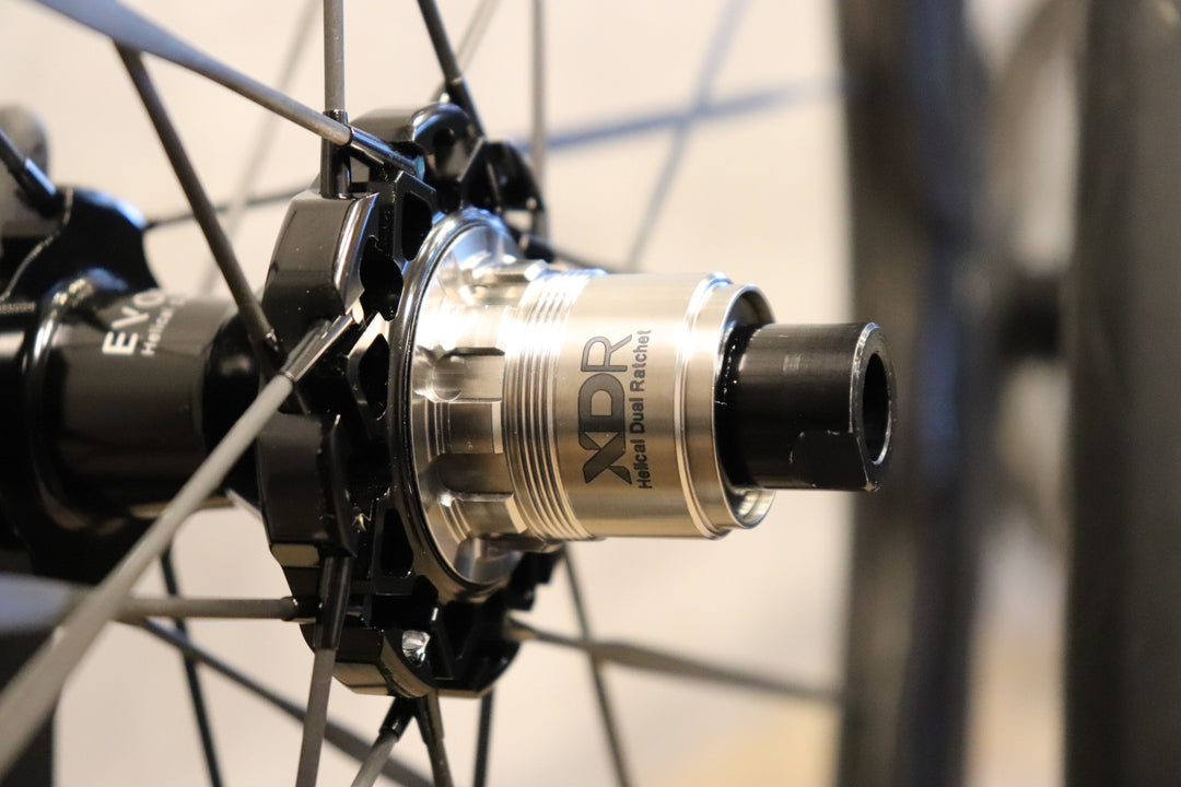 エリートホイールズ ELITEWHEELS ドライブ DRIVE HELIX 46D CS カーボン チューブレスレディ ホイールセット XDRフリー 【さいたま浦和店】