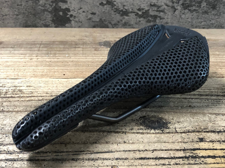 KC083 フィジーク Fizik ANTARES Versus Adaptive R1 3D サドル kium レール 139mm