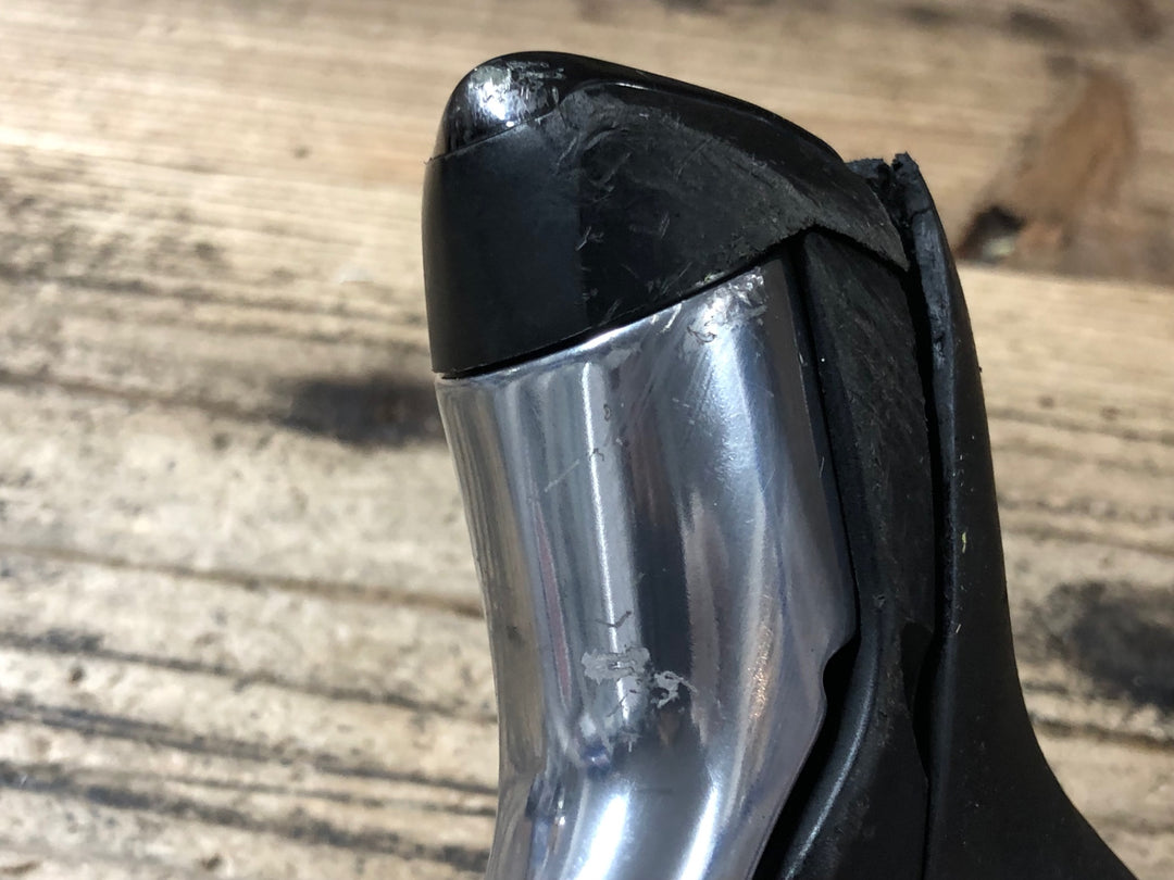 JP718 シマノ SHIMANO 105 ST-5600 STIレバー ※ブラケットカバー劣化加水分解ケーブル断線,変則不良の為ジャンク