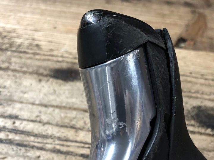 JP718 シマノ SHIMANO 105 ST-5600 STIレバー ※ブラケットカバー劣化加水分解ケーブル断線,変則不良の為ジャンク