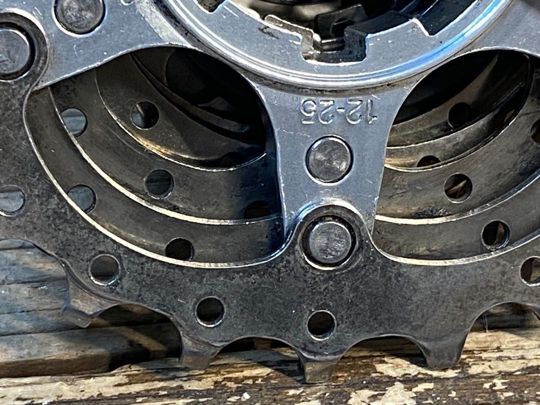 HF355 シマノ SHIMANO 105 CS-5600 スプロケット 12-25T 10s ※ロースペーサー欠品