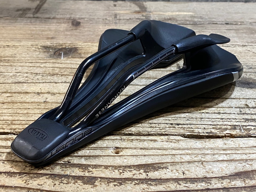 KC314 セライタリア selle italia SP-01 BOOST SUPERFLOW サドル 黒 MANGANESE レール L3