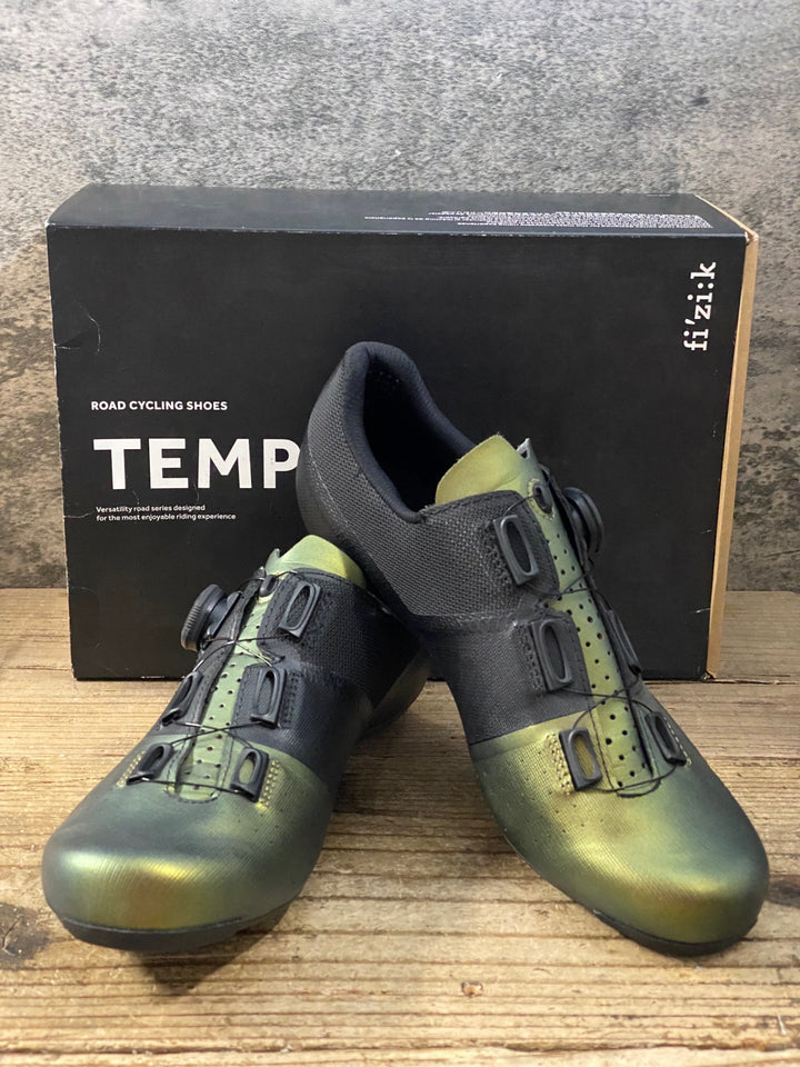 KK390 フィジーク fizik TEMPO OVERCURVE R4 SHOES IRIDESCENT ビンディングシューズ 3穴 EU42