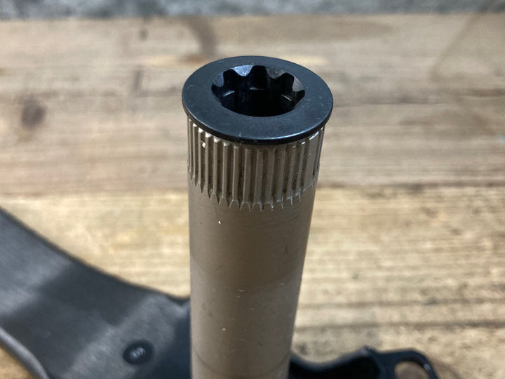 KD077 シマノ SHIMANO 105 FC-R7100 クランクアーム 172.5mm