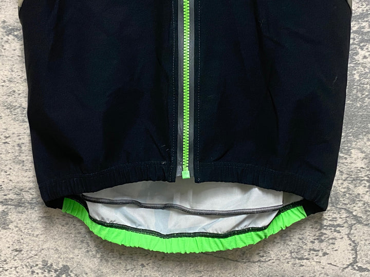 KO081 Q36.5 L1 Essential Winter Vest サイクルベスト ジレ 黒カモ S