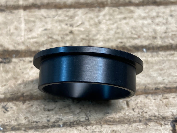 IU898 クリスキング CHRIS KING BB Conversion kit #8