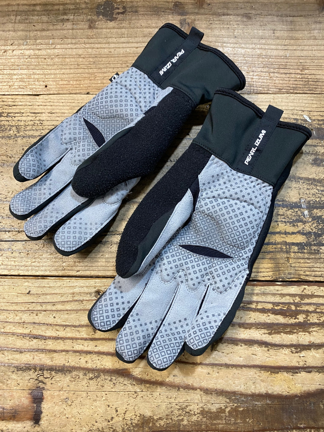 KJ696 パールイズミ PEARL iZUMi 長指 グローブ 黒 グレー M 裏起毛