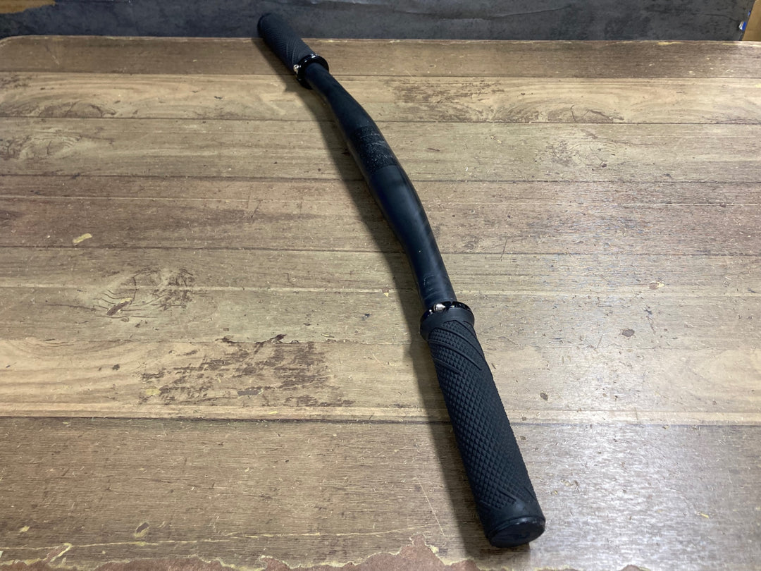 KQ917 スペシャライズド SPECIALIZED S-WORKS カーボン フラットハンドル 590mm Φ31.8 ※LIZARD SKINS MACASKILLグリップ付属