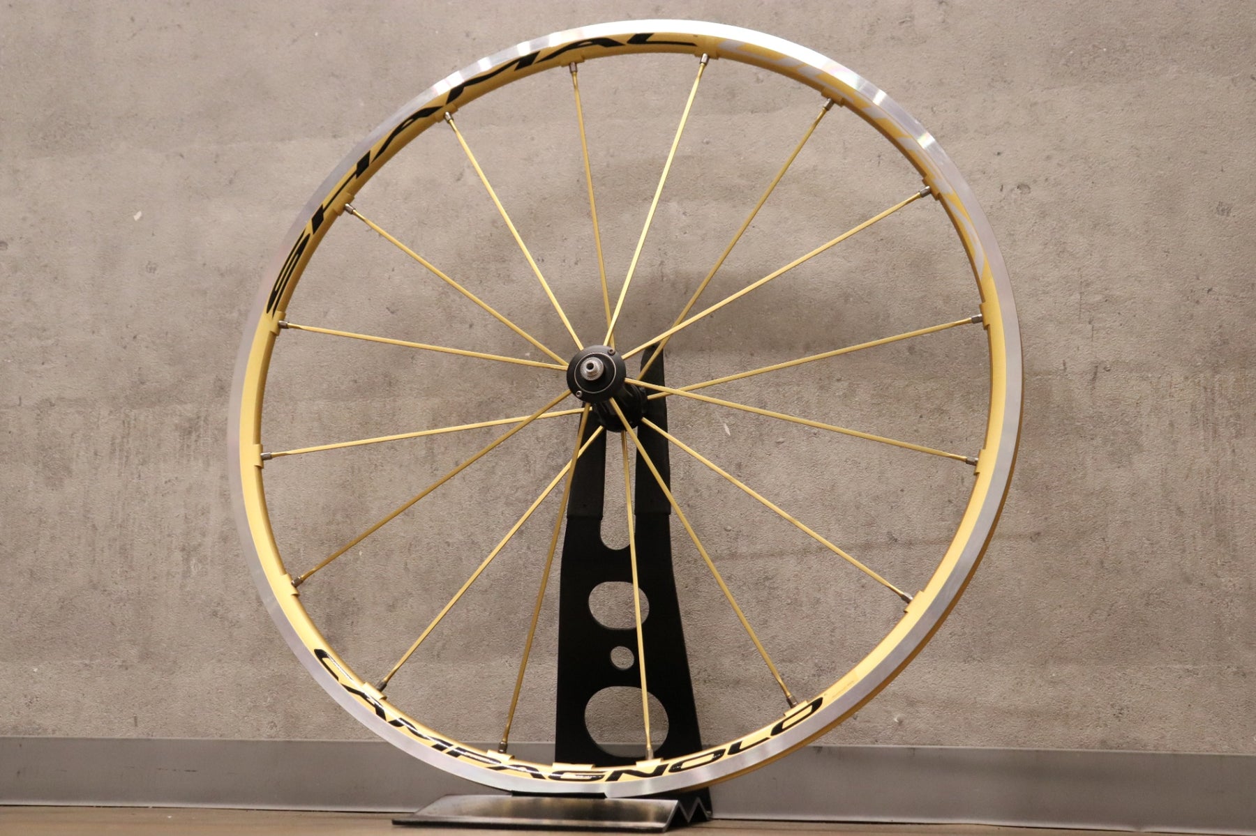 カンパニョーロ SHAMAL TRACK フロントホイールチューブラー 700c カンパニョーロ CAMPAGNOLO シャマルウルトラ SHAMAL ULTRA GOLD