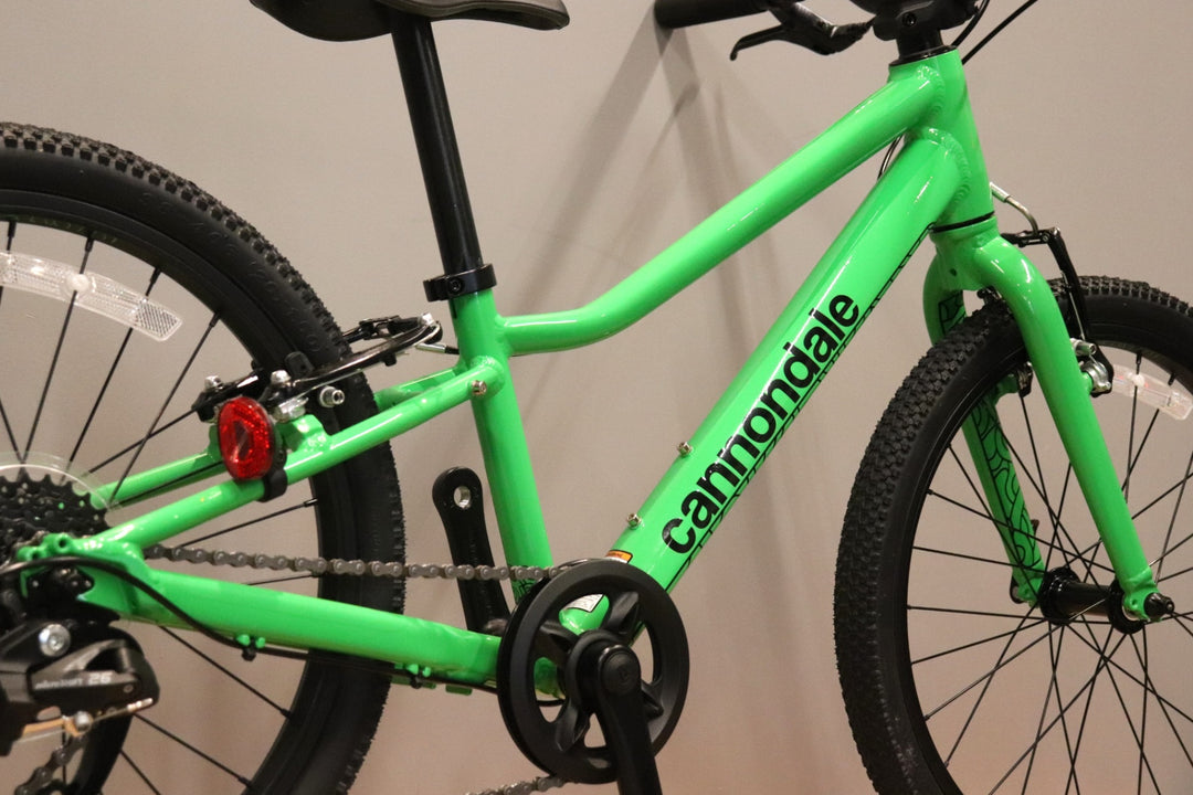未使用 キャノンデール CANNONDALE キッズ クイック Kids Quick 20 2022モデル マイクロシフト 7S アルミ キッズバイク 20インチ 【仙台店】