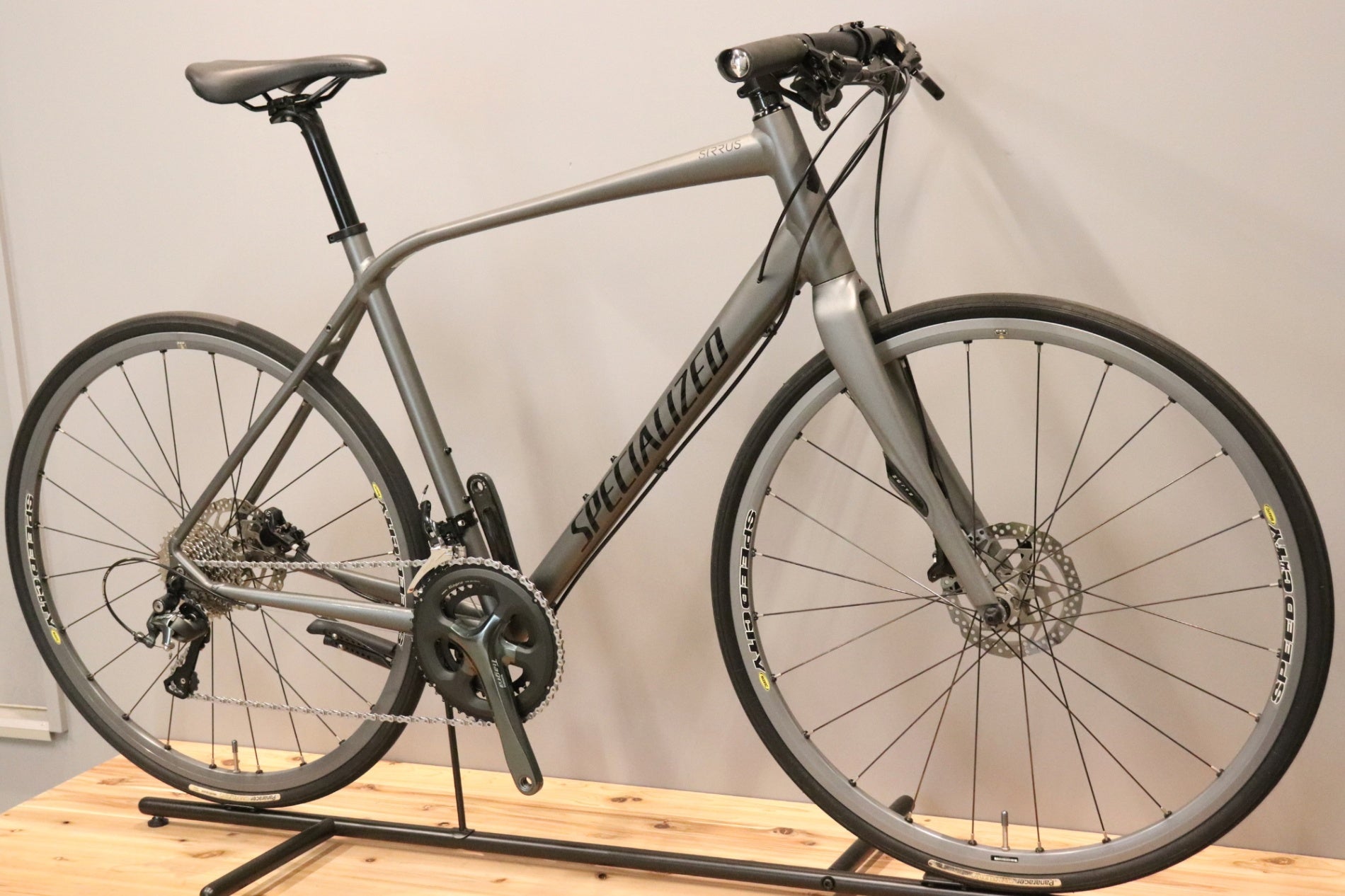 スペシャライズド SPECIALIZED SIRRUS COMP CITY 2017モデル Lサイズ