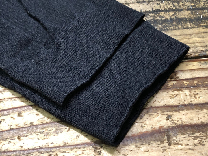 JO777 アソス ASSOS アームウォーマー P1 黒 サイズⅠ
