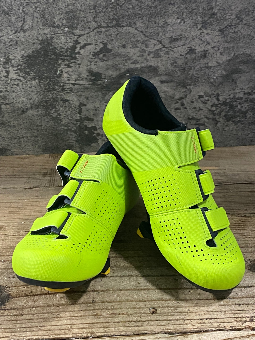 KK976 シマノ SHIMANO RC1 SH-RC100M Y01 S ビンディングシューズ ライトグリーン EU41 3穴