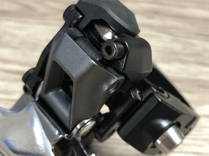 JM564 シマノ SHIMANO GRX FD-RX810 フロントディレイラー Φ31.8