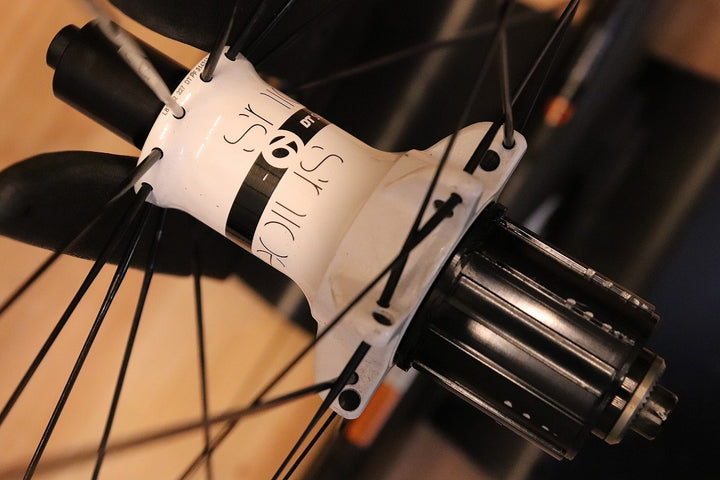 ボントレガー BONTRAGER アイオロス AEOLUS 7 カーボン クリンチャー ホイールセット シマノ 11/12S 【芦屋店】