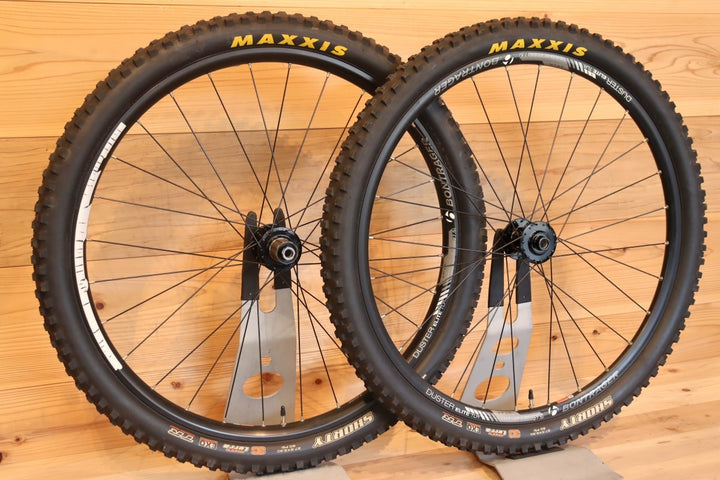 ボントレガー BONTRAGER ダスター エリート DUSTER ELITE アルミ チューブレス ホイールセット シマノMTB11Sフリー 27.5インチ 15×100/12×142スルー対応 【千葉店】