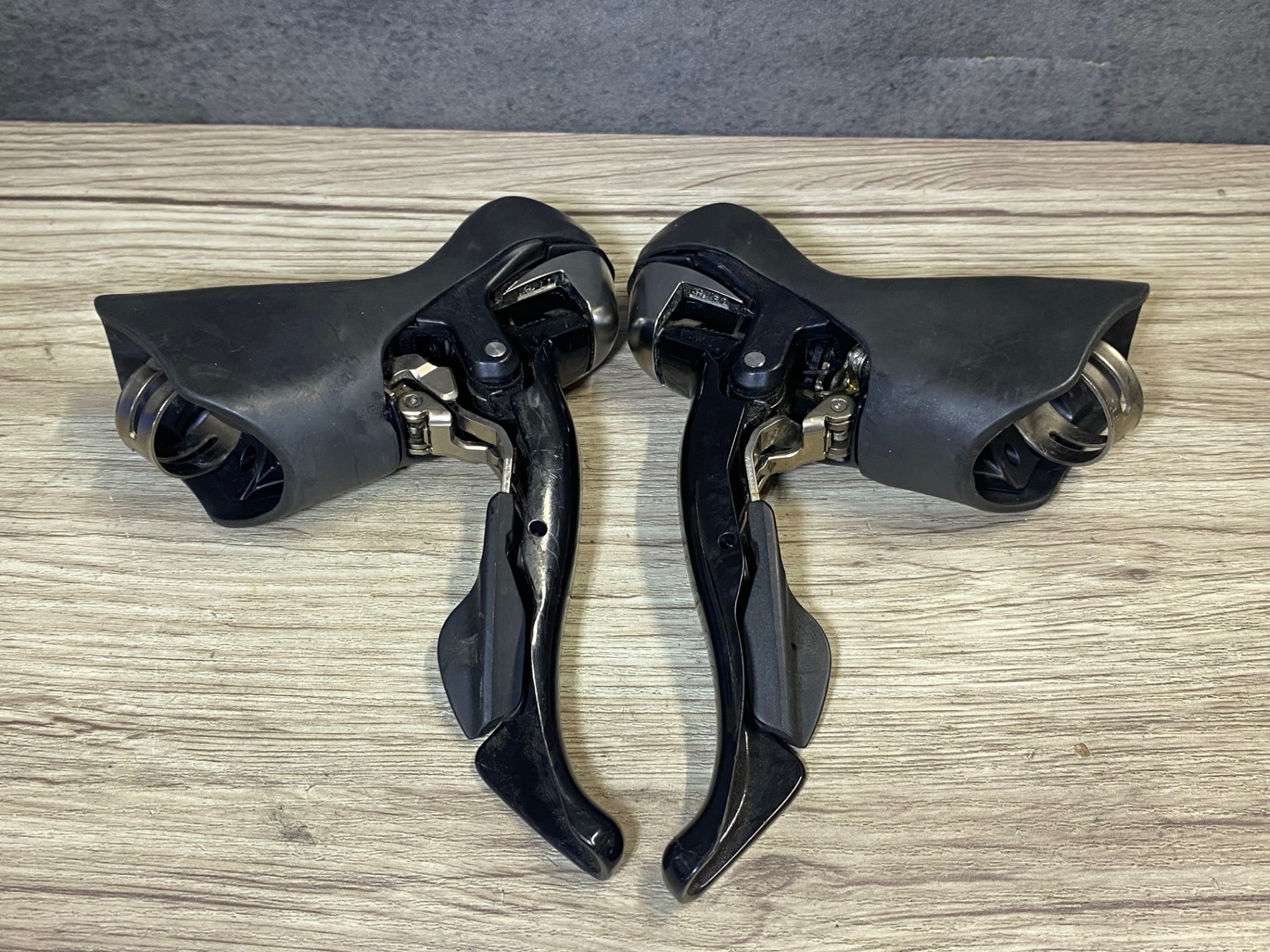 Shimano 105 sti レバー5700系 シマノ Shimano 105 ST 5700 10S STIレバー シマノ Shimano 105 ST