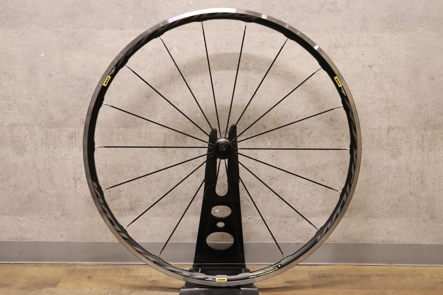 マヴィック MAVIC キシリウム KSYRIUM UST アルミ チューブレスレディ