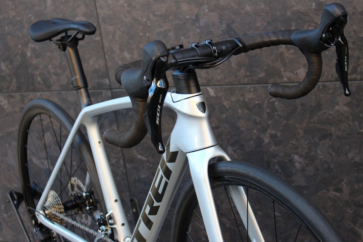 トレック TREK エモンダ EMONDA SL5 DISC 2021年モデル 52サイズ シマノ 105 R7020 11S 油圧DISC カーボン ロードバイク 【福岡店】