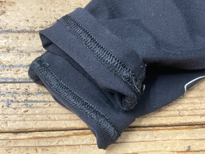 KP491 エチュオンド ETXEONDO 裏起毛 アームウォーマー 黒 L