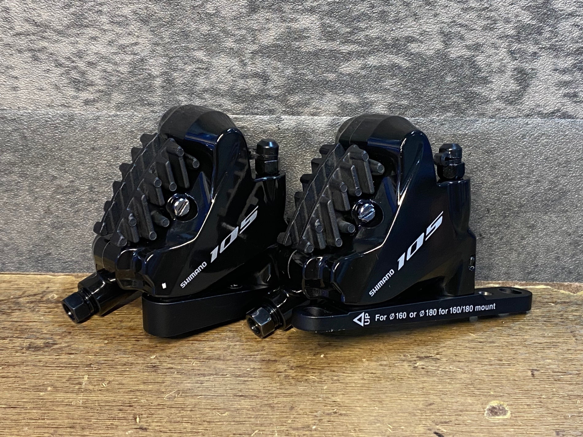 JH738 シマノ SHIMANO 105 BR-R7070 ディスクブレーキキャリパー 前後