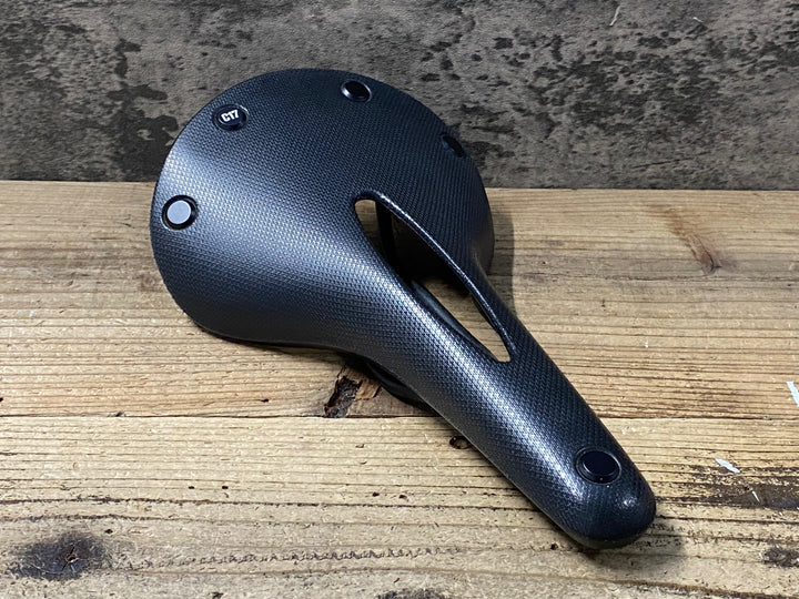 KH704 ブルックス BROOKS CAMBIUM C17 CARVED サドル 黒