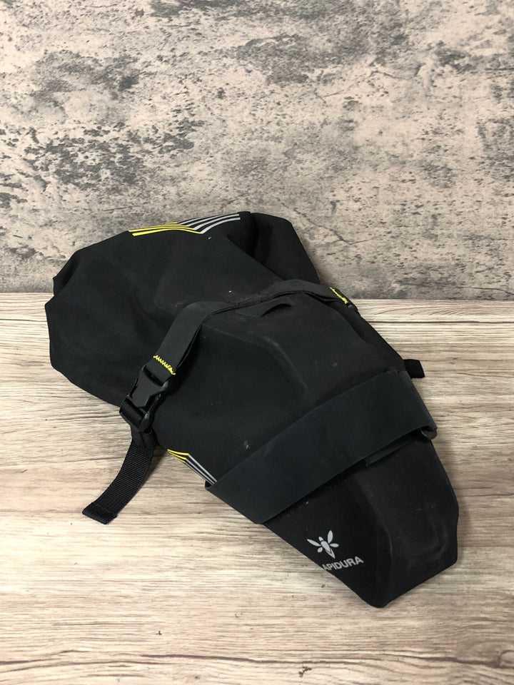 JY342 アピデュラ APIDURA サドルバッグ グレー