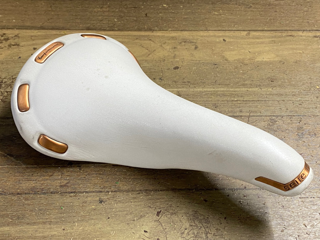KN666 セライタリア SELLE ITALIA カンピニッシモ Campionissimo サドル 白