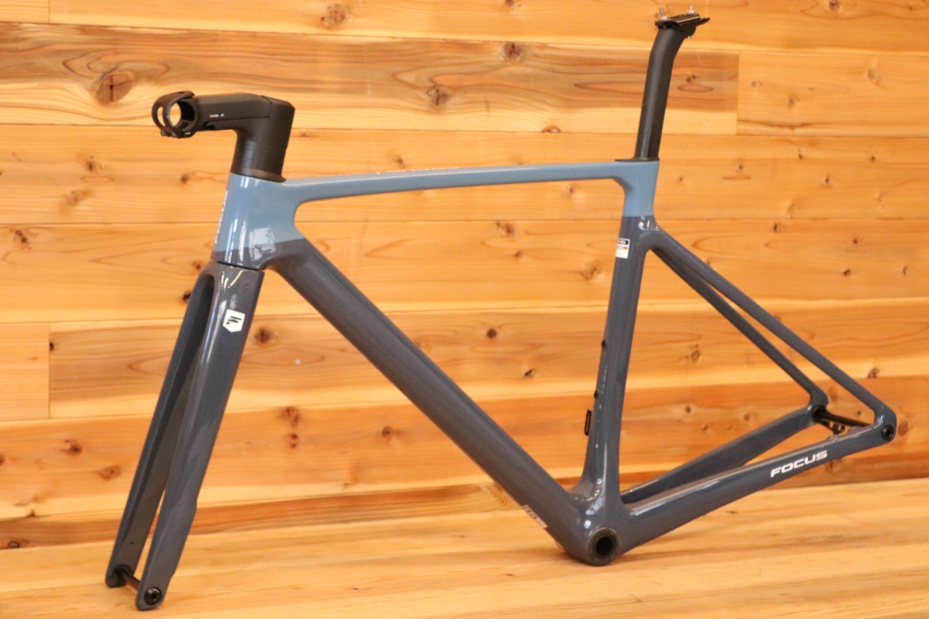 Müsing Izalco Team pro フレームセット Müsing Izalco Team pro フレームセット Müsing Izalco Team pro