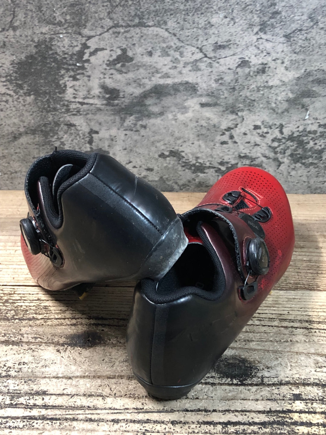 JU952 シマノ SHIMANO RC7 SHRC701M R01 S ビンディングシューズ 赤黒 3穴 EU42