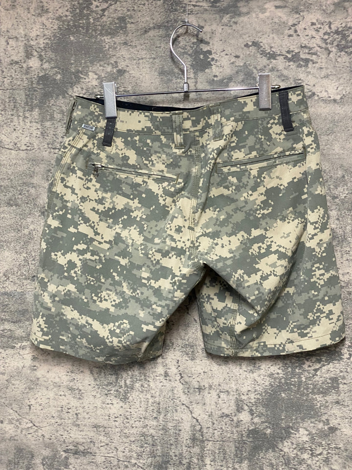 JO672 スワーヴ SWRVE ショートパンツ カモ柄 32
