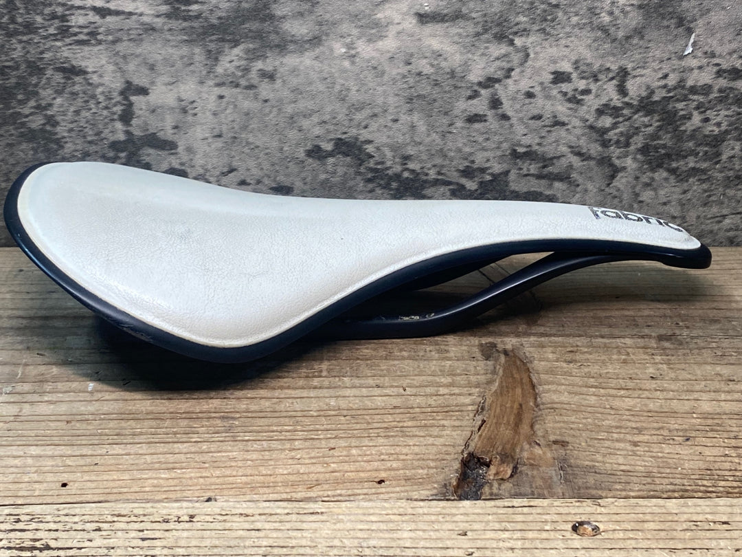 JO921 ファブリック FABRIC エアバス AIRBUS ALM サドル カーボンレール 白 実測140mm