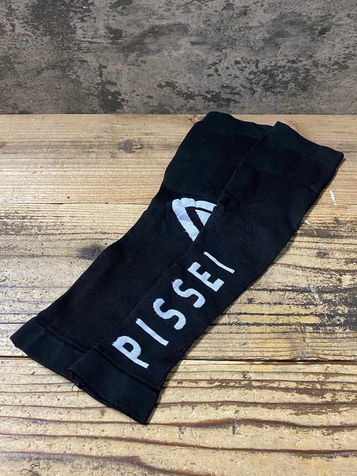KG639 ピセイ PISSEI アームカバー 黒 UNISIZE