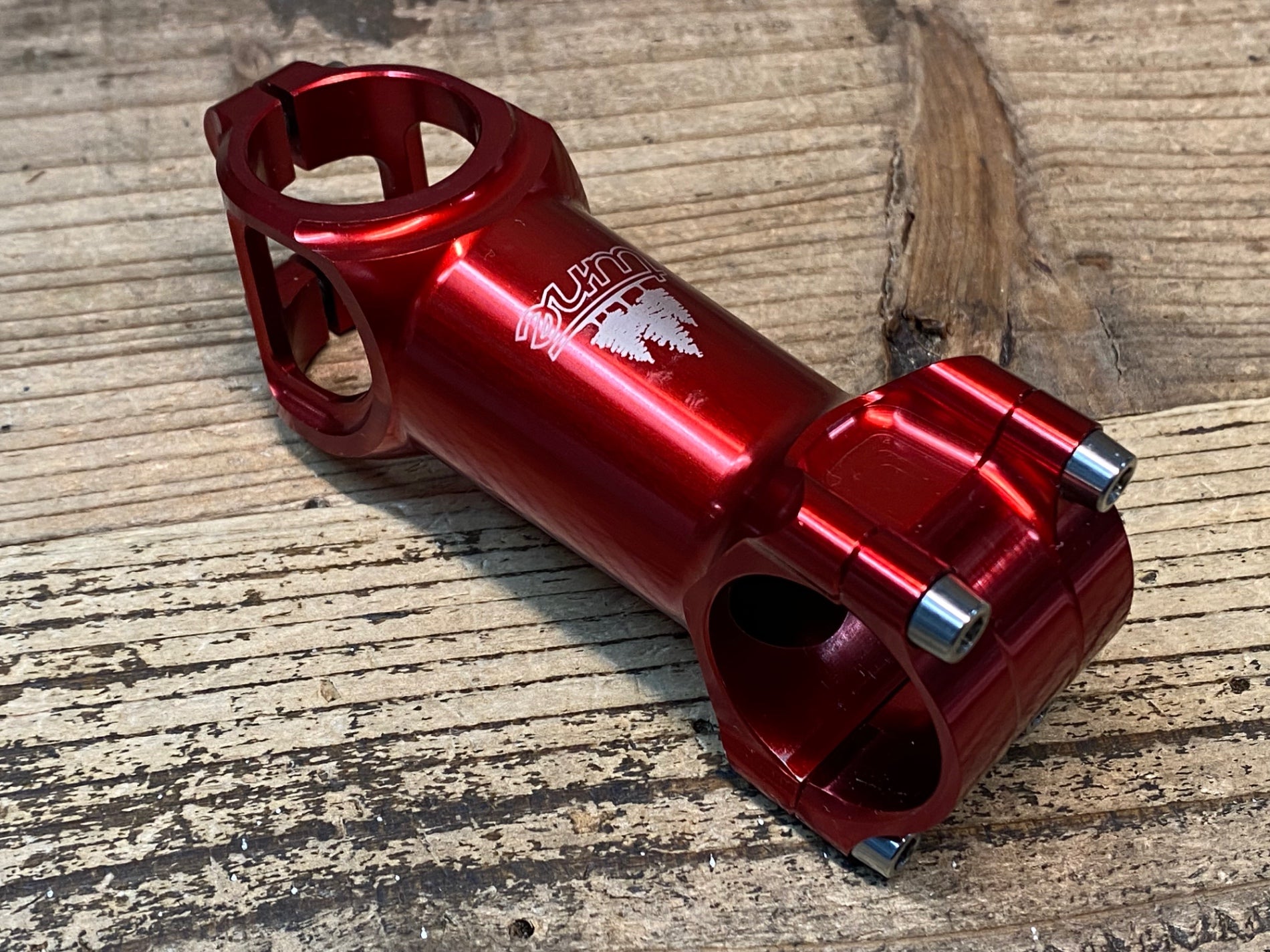 JO829 TUNE Geiles Teil 4.0 Stem アルミ ステム 赤 85mm Φ31.8 OS