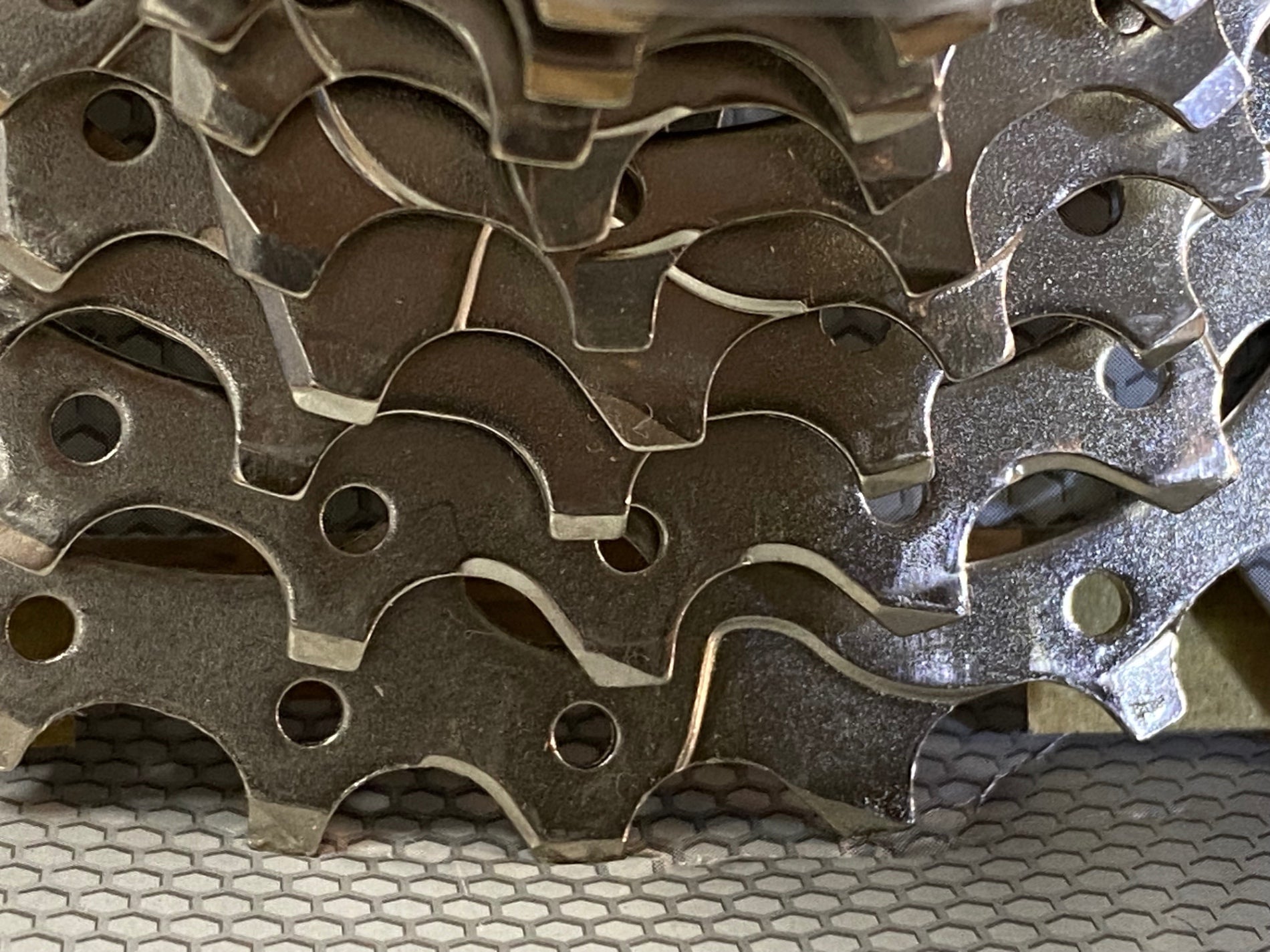 JP344 シマノ SHIMANO 105 CS-5700 スプロケット 11-28T 10S – BICI