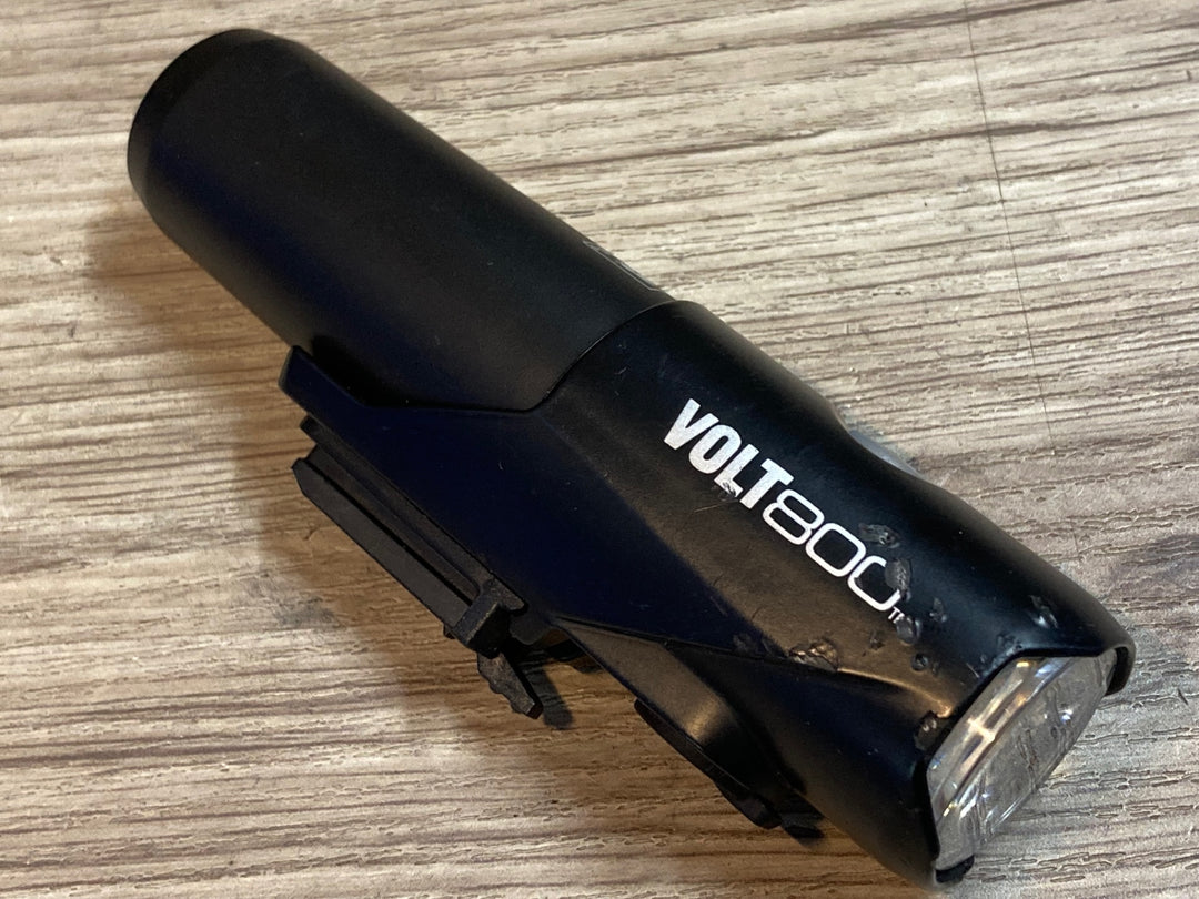 JU650 キャットアイ CATEYE VOLT 800 / TL-LD720 前後ライトセット 予備バッテリー付、点灯確認済