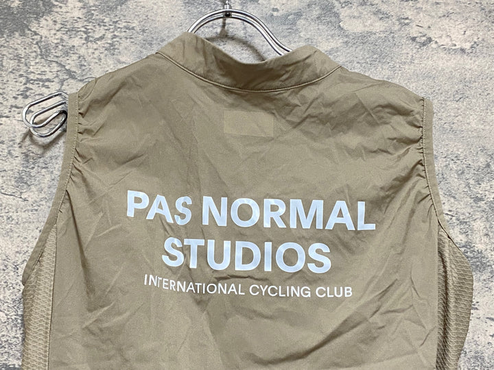 KQ977 パスノーマルスタジオ PAS NORMAL STUDIOS サイクルベスト ジレ 茶 XL