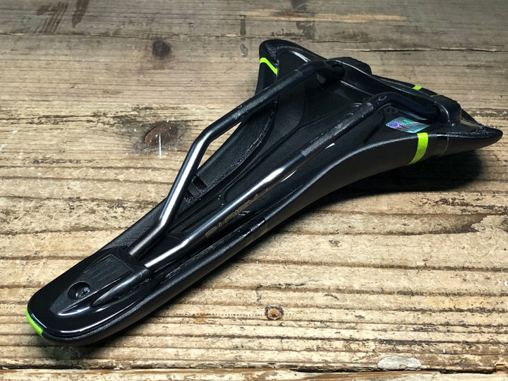 JJ080 セラサンマルコ selle sanmarco コンコール concor racing WIDE サドル XSILITEレール ※先端部クラックの為ジャンク