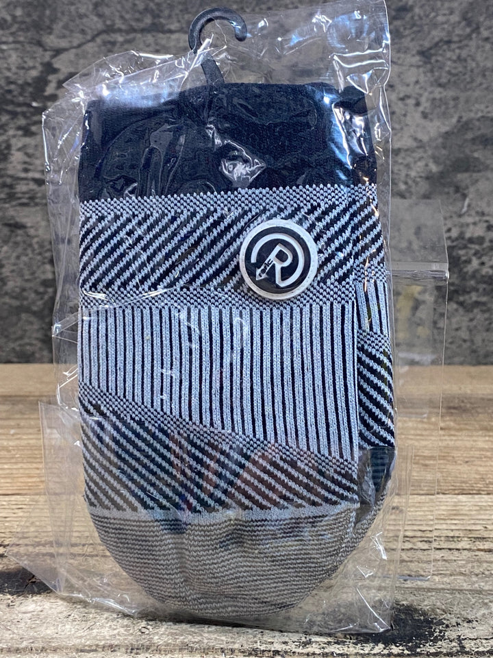 JV951 レリック reric Dagr Water-proof Toe Covers トゥーカバー 白黒