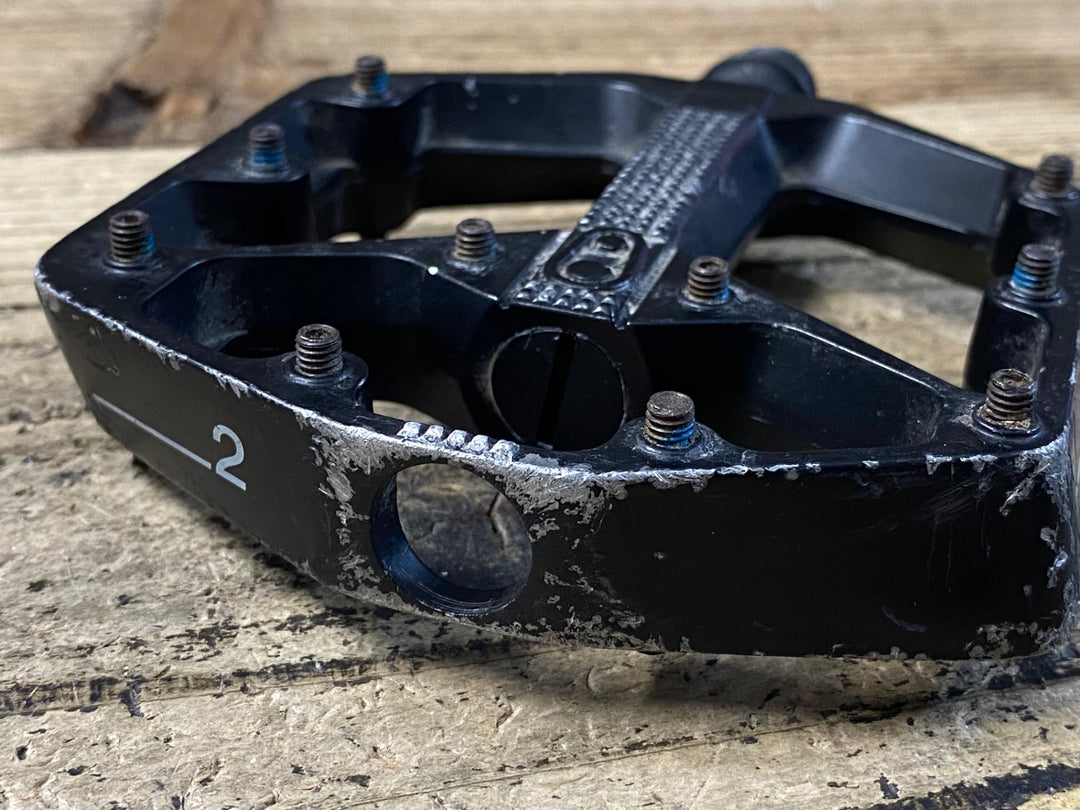 JT692 クランクブラザーズ CRANKBROTHERS STAMP 2 フラットペダル