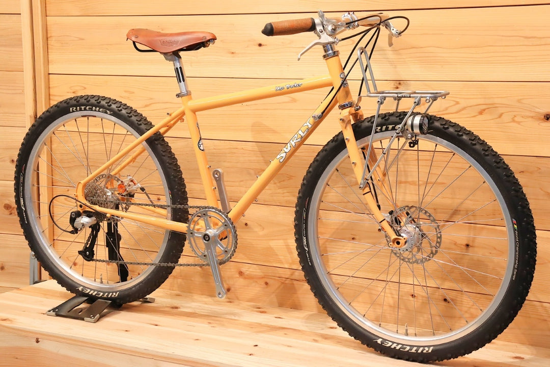 サーリー SURLY ディスクトラッカー DISC TRUCKER 26 42サイズ シマノ 9S スチール ツーリングバイク フラットバー仕様 26インチ 【千葉店】