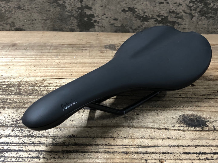 JZ388 ファブリック Fabric Shallow Sport サドル 140mm
