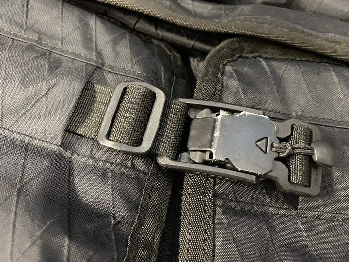 KJ509 ミッションワークショップ MISSION WORKSHOP Rhake LAPTOP BACKPACK リュックサック バックパック 黒 ※インク汚れ