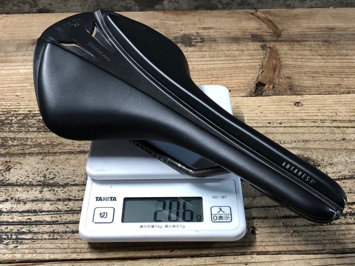 KA393 フィジーク fizik アンタレス ANTARES R3 VERSUS evo サドル 黒 140mm kium
