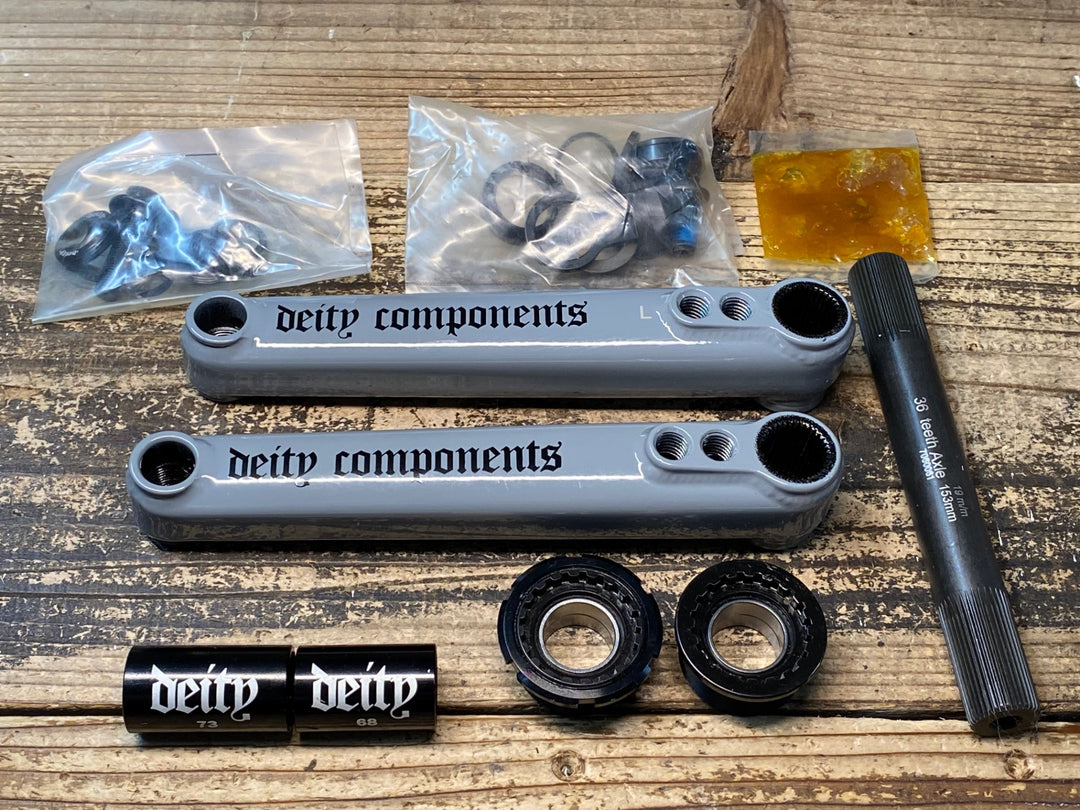IV362 Deity components クランクアームセット 36 teeth axle 19m/m 153mm グレー 170mm