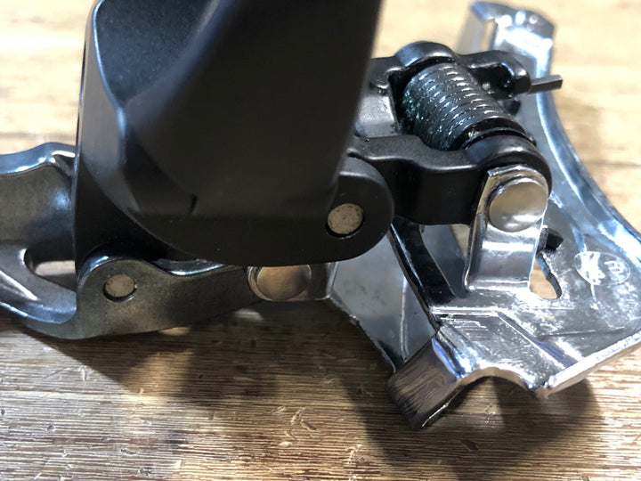 JV898 シマノ SHIMANO ティアグラ TIAGRA FD-4700 フロントディレイラー バンド式 Φ31.8