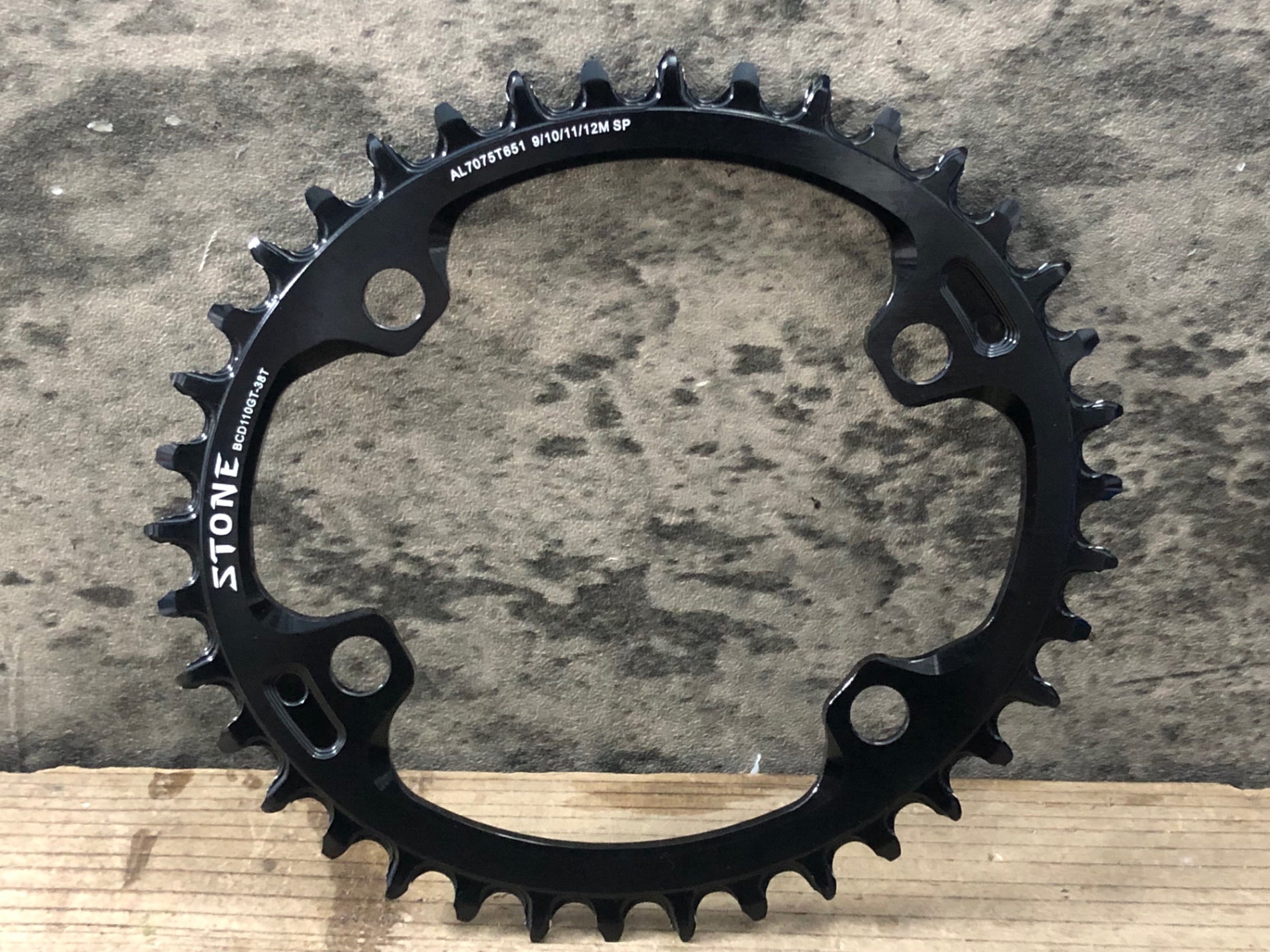 JU071 STONE チェーンリング 38T BCD110 – BICI AMORE ONLINE STORE JU071 STONE チェーンリング 38T BCD110 – BICI AMORE ONLINE STORE