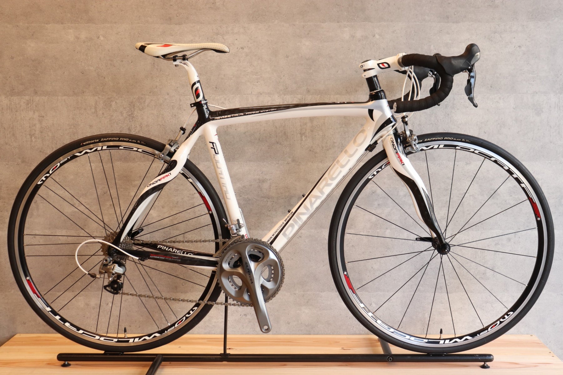 ピナレロ PINARELLO クアトロ FP QUATTRO CARBON 2011年 500サイズ
